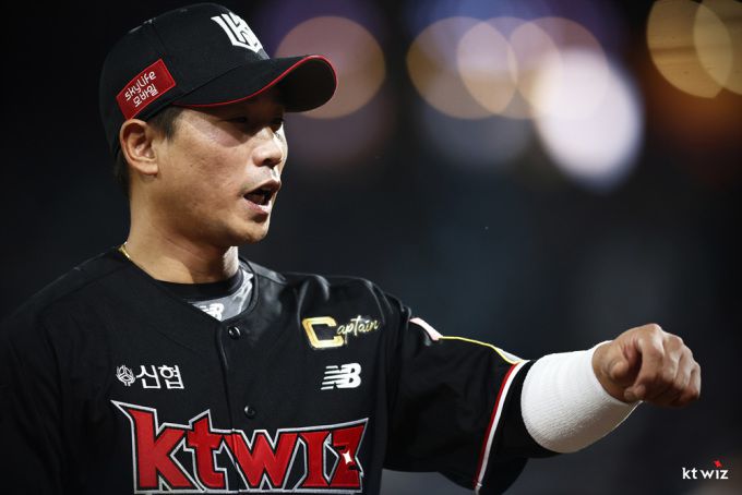 박경수 신임 코치. [사진=kt]
