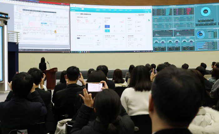 [서울=뉴스핌] 정일구 기자 = 19일 오전 서울 여의도 한국거래소 홍보관에서 열린 공매도 전산시스템 구축 시연회에서 모의 데이터를 이용한 불법공매도 적출 관련해 시연되고 있다. 2025.03.19 mironj19@newspim.com