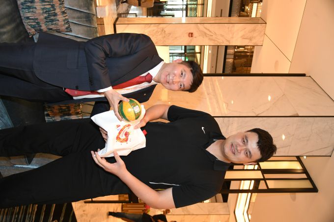 [서울=뉴스핌] 장환수 스포츠전문기자= 유승민 대한체육회장(왼쪽)과 중국 농구 전설 야오밍. [사진=대한체육회] 2025.05.12 zangpabo@newspim.com