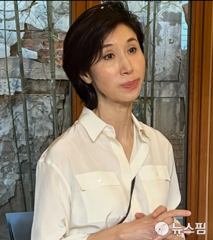 [서울=뉴스핌] ISEA 2025 페스티벌을 설명하는 노소영 관장. [사진=이영란 미술전문기자] 2025.05.15 art29@newspim.com