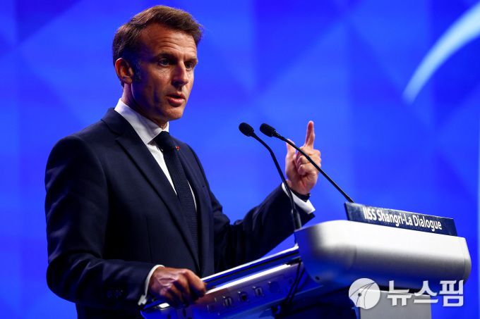 5월 30일 싱가포르에서 열린 아시아안보회의(샹그릴라 대화)에서 유럽 정상으로는 처음으로 기조연설을 한 에마뉘엘 마크롱 프랑스 대통령. [사진=로이터 뉴스핌]