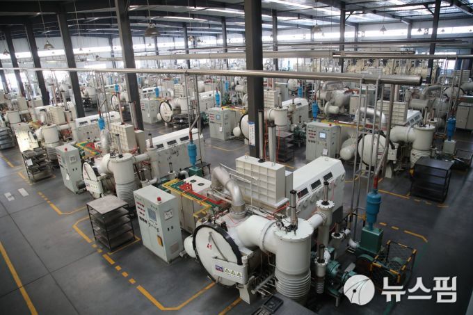 중국 네이멍구자치구 바오터우에 위치한 한 희토류 생산 공장 [신화사=뉴스핌 특약]