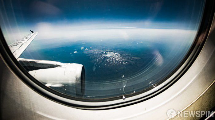 지난 13일 상공에서 바라본 백두산(2,744m) 천지의 모습. 2025.06.15 choipix16@newspim.com