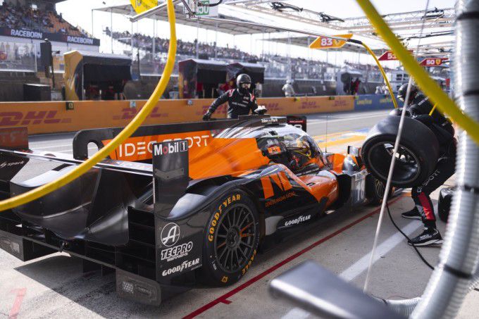 르망 24시 LMP2 클래스에 참가한 제네시스 마그마 레이싱-IDEC 스포츠(IDEC Sport) #18 차량의 모습 [사진=제네시스]