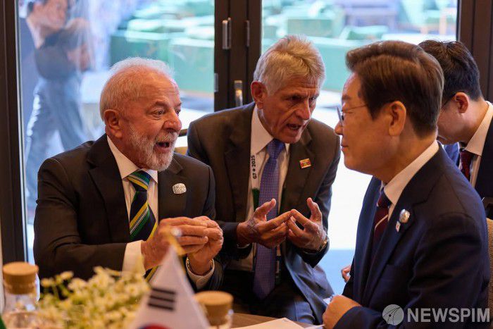 [서울=뉴스핌] 주요 7개국(G7) 정상회의 참석차 캐나다를 방문한 이재명 대통령이 지난 17일 루이스 이나시우 룰라 다 시우바 브라질 대통령과 회담을 하고 있다. [사진=대통령실] 2025.06.19 photo@newspim.com