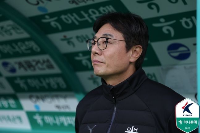 [서울=뉴스핌] 손지호 기자 = 프로축구 K리그1 대전하나시티즌 황선홍 감독. [사진=한국프로축구연맹] 2025.06.26 thswlgh50@newspim.com
