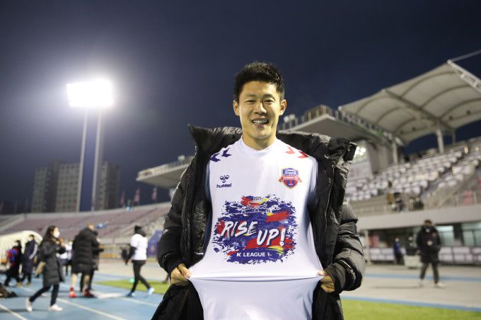 [서울=뉴스핌] 장환수 스포츠전문기자= 수원에서 지난달 은퇴한 안병준. [사진=수원] 2025.06.27 zangpabo@newspim.com