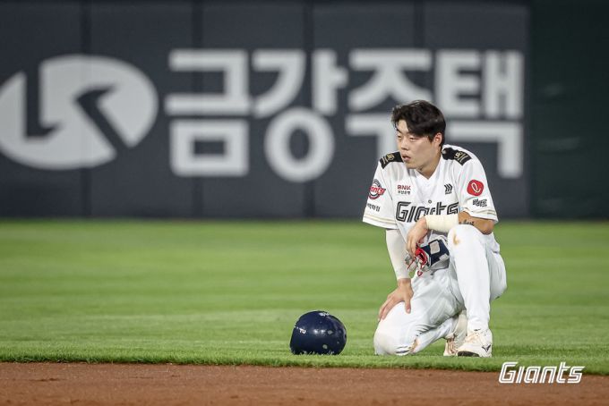 [서울=뉴스핌] 롯데의 고승민이 지난 6월 27일 사직 kt와의 경기에서 5회 2루 도루에 성공했다. [사진 = 롯데] 2025.06.27 wcn05002@newspim.com