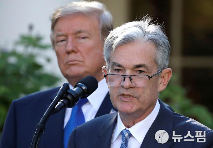 도널드 트럼프 미국 대통령과 제롬 파월 연방준비제도(Fed) 의장.[사진=로이터 뉴스핌]