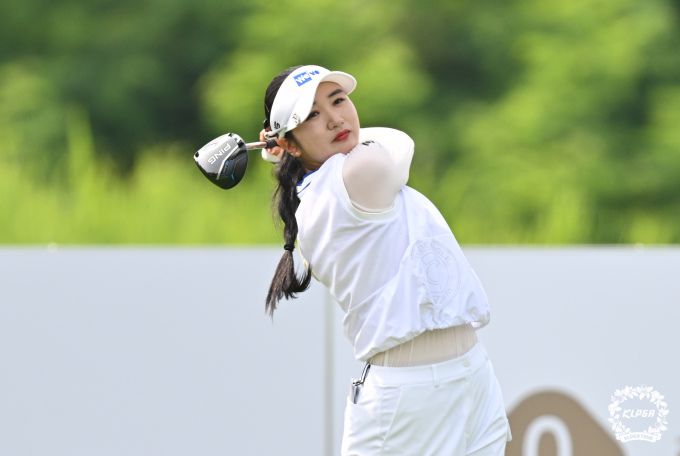 [서울=뉴스핌] 김용석 기자 = 박혜준의 티샷 장면. [사진= KLPGA] 2025.07.06 fineview@newspim.com