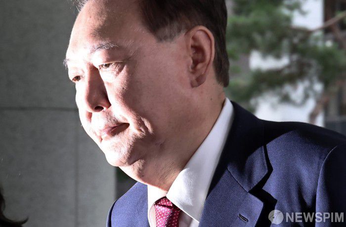 [서울=뉴스핌] 최지환 기자 = 윤석열 전 대통령이 5일 오전 서울 서초구 서울고검 청사에 마련된 '내란 특검' 사무실에 피의자 신분으로 출석하고 있다. 2025.07.05 choipix16@newspim.com