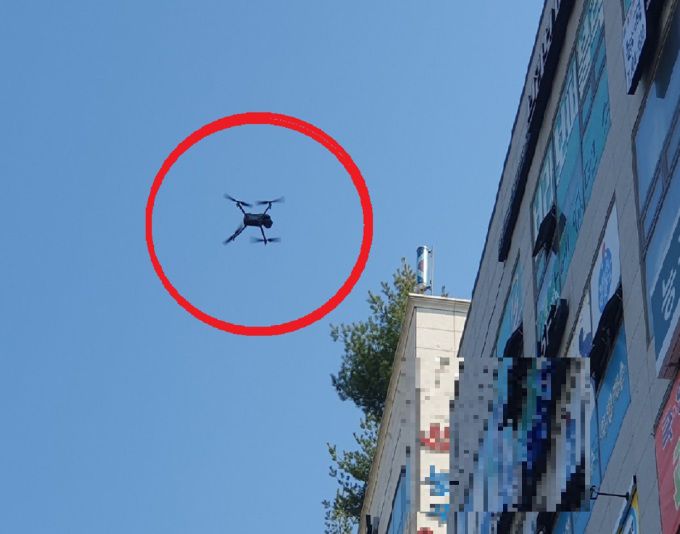드론, 인공지능 기반 옥외광고물 안전점검 현장. [사진=시흥시]