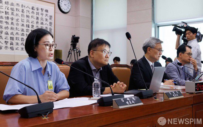 [서울=뉴스핌] 윤창빈 기자 = 9일 오후 서울 여의도 국회 법제사법위원회 전체회의에서 열린 검찰개혁 법안 관련 공청회에서 김예원 변호사가 진술하고 있다. 2025.07.09 pangbin@newspim.com