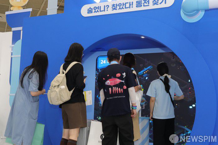 [서울=뉴스핌] 양윤모 기자 = 문화체육관광부가 주최하고 한국콘텐츠진흥원, 코엑스가 주관하는 국내 최대 규모의 캐릭터·라이선스 전문 전시회인 '캐릭터 라이선싱 페어 2025' 17일 코엑스 A.B1 홀에서 개막했다. 이번 행사에는 콘텐츠 IP, 캐릭터, 애니메이션, 게임, 방송, 완구, 굿즈, 보드게임 등이 참가해 20일까지 진행된다. 2025.07.17 yym58@newspim.com