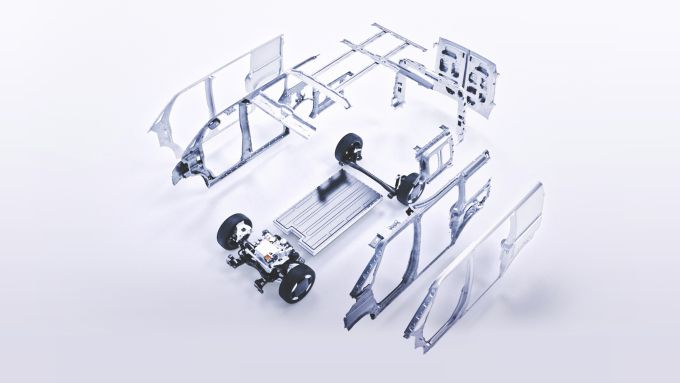 기아가 차세대 바디 기술 플렉시블 바디 시스템을 적용한 중형 목적 기반 차량(PBV) 더 기아 PV5를 앞세워 PBV 시장 진출을 본격화한다고 17일 밝혔다. [사진=기아]