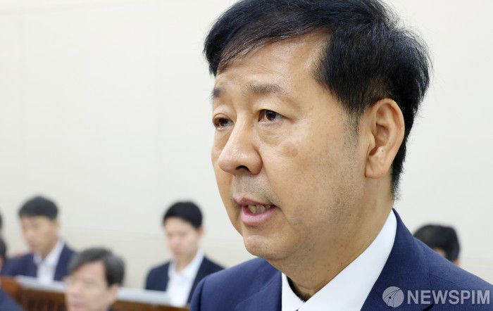 [서울=뉴스핌] 정일구 기자 = 구윤철 부총리 겸 기획재정부 장관 후보자가 17일 오전 서울 여의도 국회 기획재정위원회에서 열린 인사청문회에서 모두발언을 하고 있다. 2025.07.17 mironj19@newspim.com