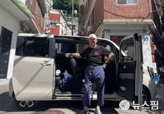 박용만 전 두산그룹 회장이 자신의 승용차 '레이'에서 촬영한 사진 [사진=박용만 페이스북]