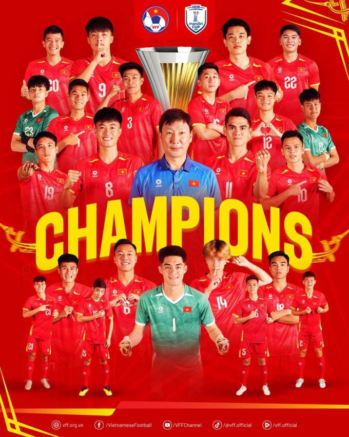 [서울=뉴스핌] 장환수 스포츠전문기자= 아세안축구연맹(AFF) U-23 챔피언십에서 우승한 베트남 김상식호. [사진=베트남축구협회] 2025.08.04 zangpabo@newspim.com