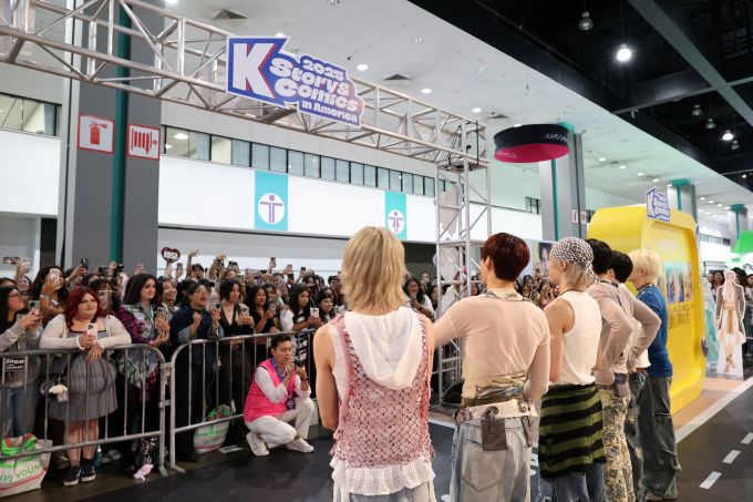 한국콘텐츠진흥원은 8월 1일부터 3일까지 미국 로스앤젤레스에서 케이콘과 연계해  'K-Story&Comics in America' 현지 관람객 전시(B2C)를 운영했다. [사진=콘진원]