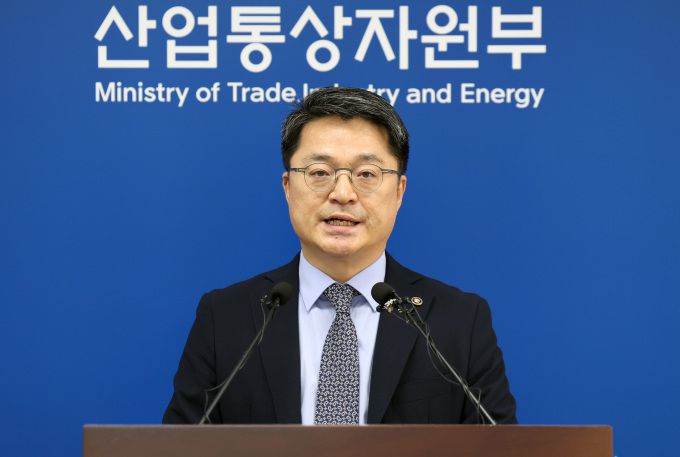 문신학 산업통상자원부 1차관이 1일 정부세종청사에서 2026년 예산안 관련 브리핑을 하고 있다. [사진=산업통상자원부] 2025.09.01 dream@newspim.com