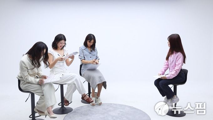 뉴스핌TV 'K라이징스타'에 출연한 뮤지컬 '브로드웨이 42번가' 배우 김채아, 김재희, 전성혜.