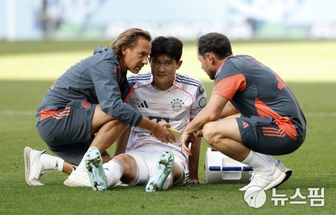 [진스하임 로이터=뉴스핌] 박상욱 기자= 김민재가 20일(한국시간) 열린 분데스리가 4라운드 호펜하임과의 원정 경기 중 부상을 입고 치료를 받고 있다. 2025.9.20 psoq1337@newspim.com