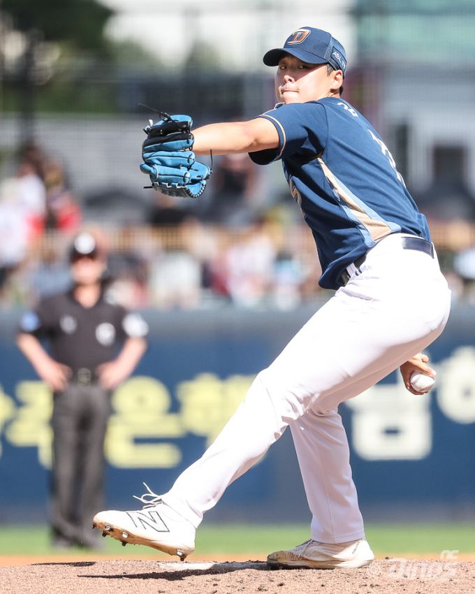 [서울=뉴스핌] NC의 선발 김태경이 지난 9월 21일 KIA와의 경기에서 역투하고 있다. [사진 = NC] 2025.09.21 wcn05002@newspim.com