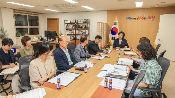 과천시, 2026년도 업무계획 및 민선8기 공약 추진상황 점검 보고회 모습. [사진=과천시]