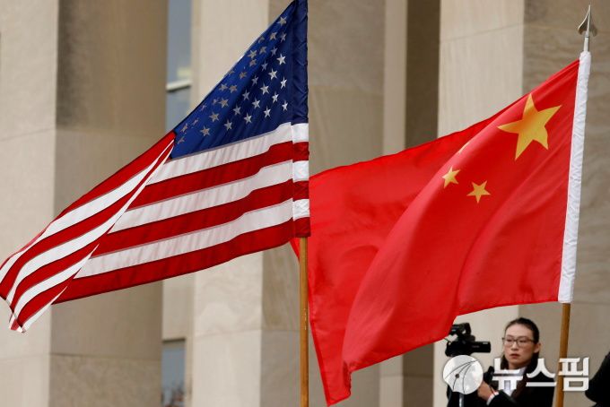 미국과 중국 국기  [사진=로이터 뉴스핌]