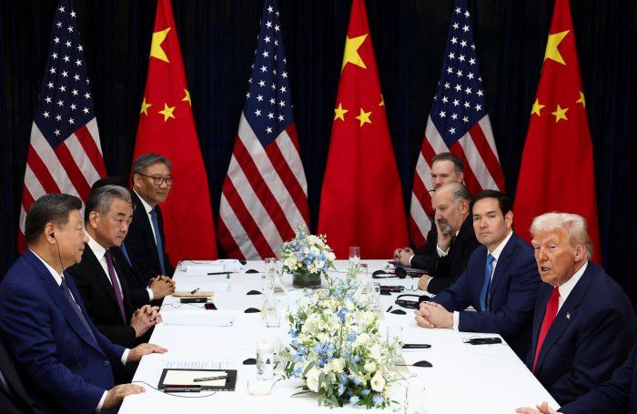 [부산 로이터=뉴스핌] 도널드 트럼프 미국 대통령이 30일 부산 김해국제공항 나래마루에서 열린 시진핑 미중 정상회담에서 발언을 하고 있다. 2025.10.30 photo@newspim.com