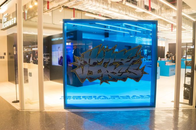 [서울=뉴스핌] 이지은 기자 = 세븐틴 에스쿱스·민규의 팝업 스토어 이미지. [사진=플레디스엔터테인먼트] 2025.11.03 alice09@newspim.com