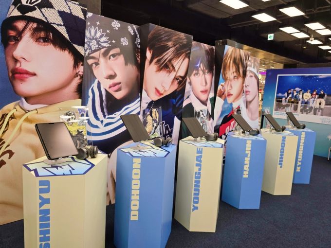 [서울=뉴스핌] 이지은 기자 = 그룹 투어스의 새 앨범 발매 기념 팝업 스토어. [사진=플레디스엔터테인먼트] 2025.11.03 alice09@newspim.com