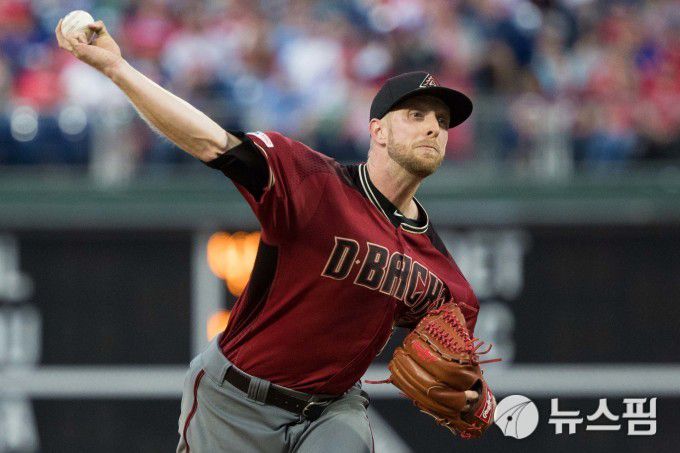 호투를 펼치고 있는 메릴 켈리. [사진= 로이터 뉴스핌]