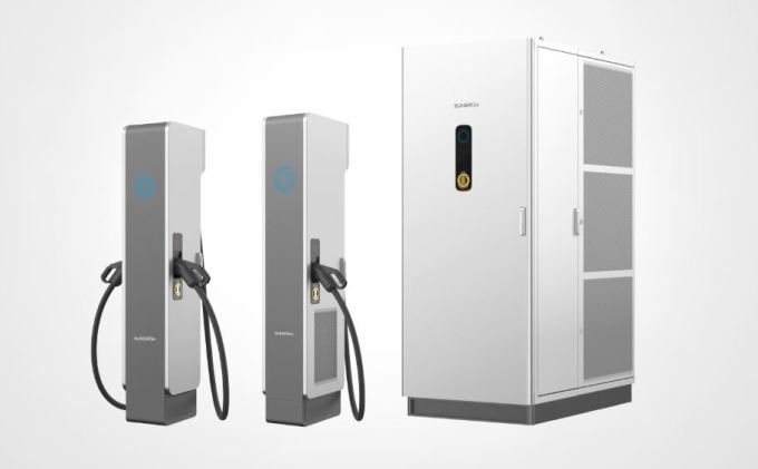 [사진 = 양광전력 공식 홈페이지] 태양광 인버터 및 에너지 저장 통합 기업 양광전력(陽光電源∙SUNGROW 300274.SZ)이 세계 최초로 개발한 480kW급 절연 공랭식(Isolated Air-Cooling) 초급속 충전 설비.