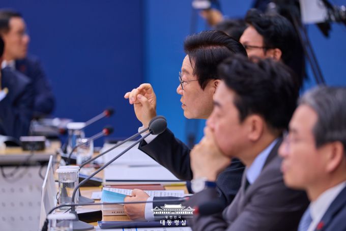 이재명 대통령이 12일 오후 세종컨벤션센터에서 열린 국토교통부 업무보고에서 발언하고 있다. [사진=대통령실]