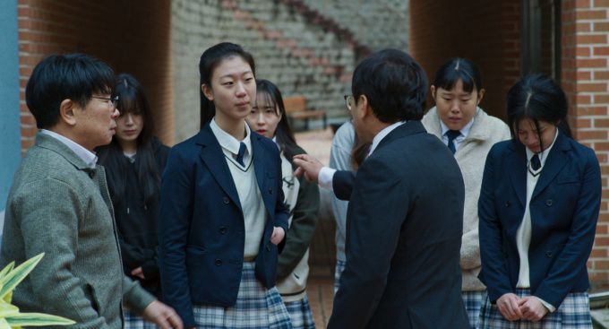 제76회 베를린국제영화제 공식 초청작 '지우러 가는 길' 스틸. [사진=영진위]