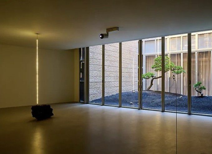 [서울=뉴스핌]이영란 미술전문기자=다니엘 스티그만 만그라네 '산과 친구되기' 전시 전경. 사진 김상태 © 에르메스 재단 제공 2025.12.27 art29@newspim.com