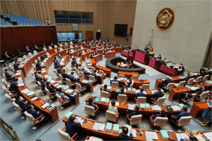 24일 오전 국회에서 예산결산특별위원회 전체회의가 열리고 있다. (사진=윤창원 기자)