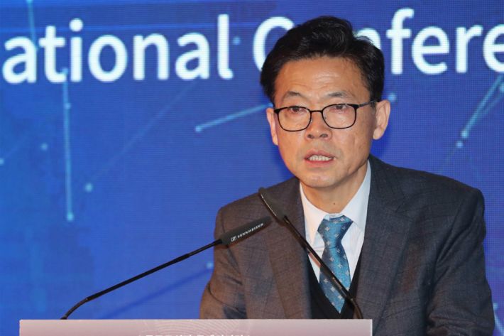 홍장표 소득주도성장특별위원회 위원장.(사진=연합뉴스)