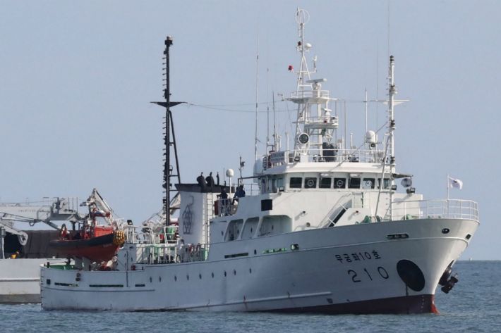 연평도 실종 공무원 탑승했던 어업지도선 무궁화 10호(사진=연합뉴스)