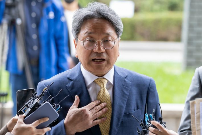 질문에 답하는 강기정 전 정무수석 (사진=연합뉴스)