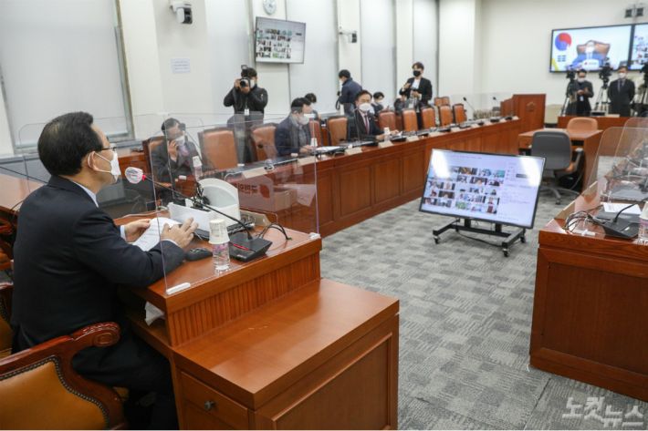 주호영 국민의힘 원내대표가 24일 오후 서울 여의도 국회에서 열린 화상 의원총회에서 발언을 하고 있다. (사진=윤창원 기자)