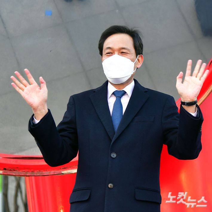 더불어민주당 우상호 예비후보. 윤창원 기자