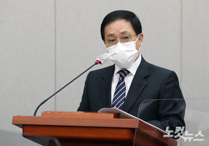 유영민 청와대 대통령비서실장. 윤창원 기자