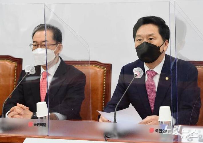 김기현 국민의힘 대표 권한대행 겸 원내대표. 윤창원 기자