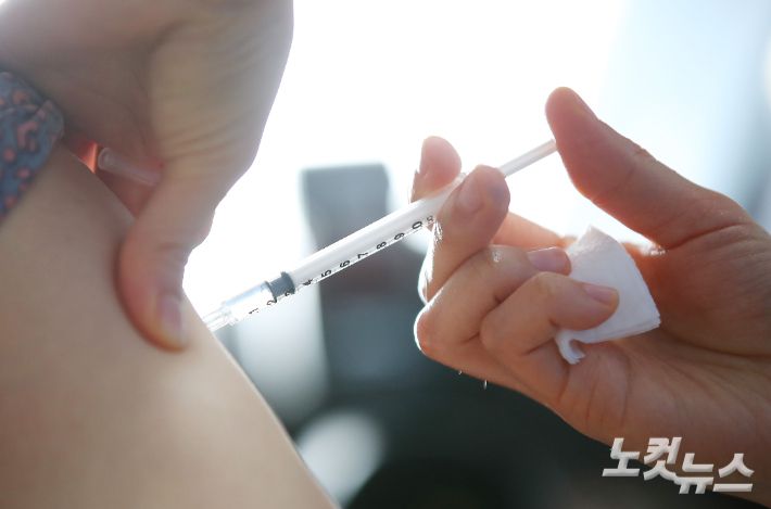 코로나19 아스트라제네카 백신 접종. 이한형 기자