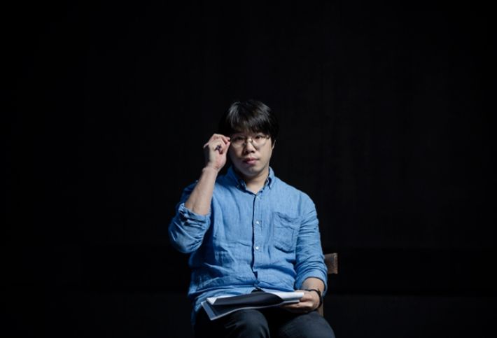 '2021 대학수학능력시험 통합사회탐구 영역'을 작·연출한 정진새. 국립극단 제공