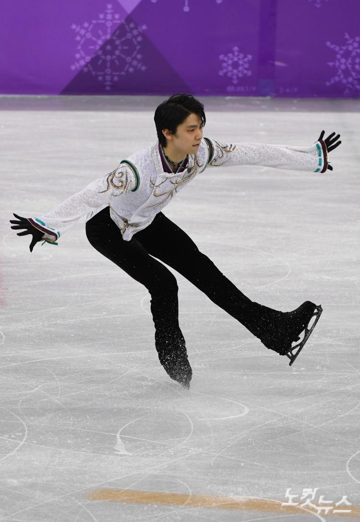 2018년 2월 강릉아이스아레나에서 열린 2018 평창동계올림픽 피겨 남자 싱글 프리스케이팅에서 일본 하뉴 유즈루가 연기를 펼치고 있다. 노컷뉴스