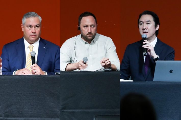 왼쪽부터 크리스 발디잔 MGM 리조트 인터내셔널 부사장, 스캇 맨슨 하이브 아메리카 사업 부문 대표, 이진형 하이브 CCO. 하이브 제공