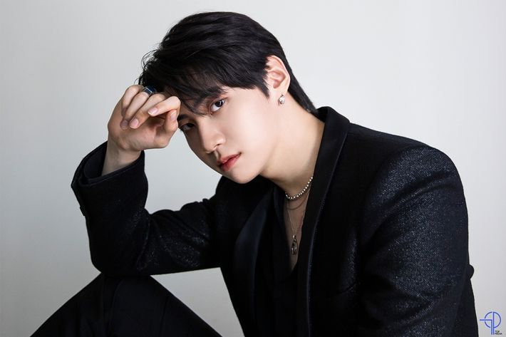 가수 이진혁. 티오피미디어 제공